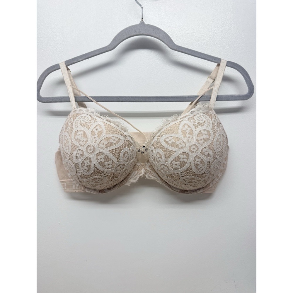 Victoria's Secret Very Sexy push up  Lace 38C Strappy Front Nude